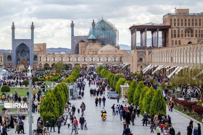 کشف یک یادگار تاریخی در میدان نقش جهان اصفهان + عکس